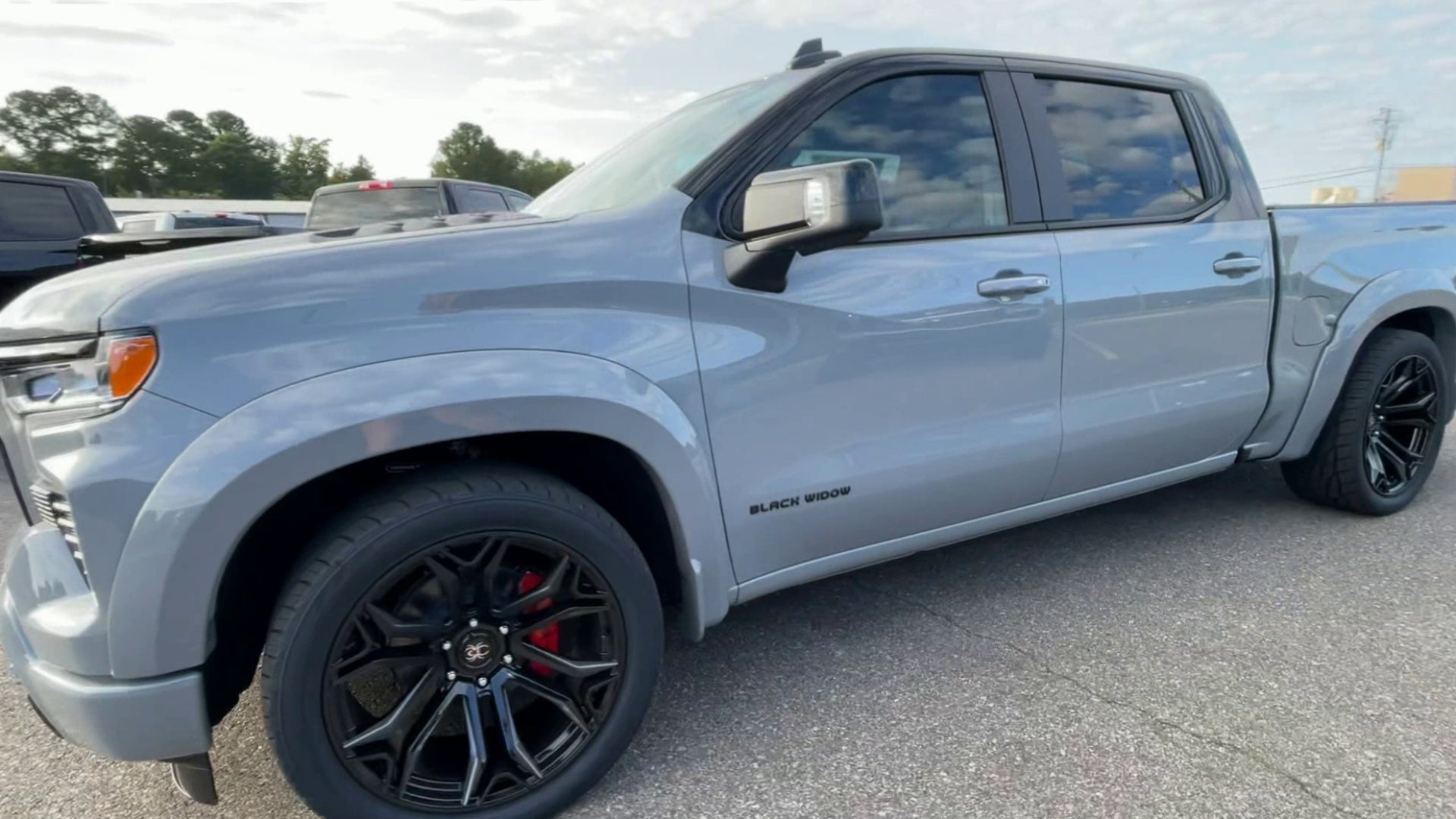 Vehicle Image 4