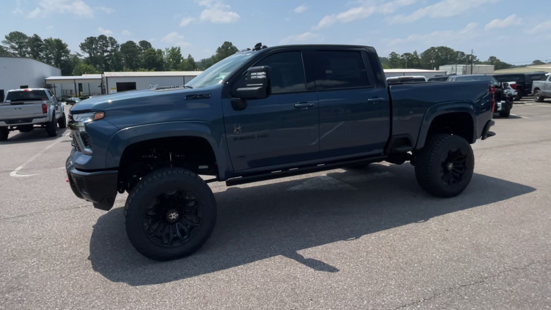 Vehicle Image 4