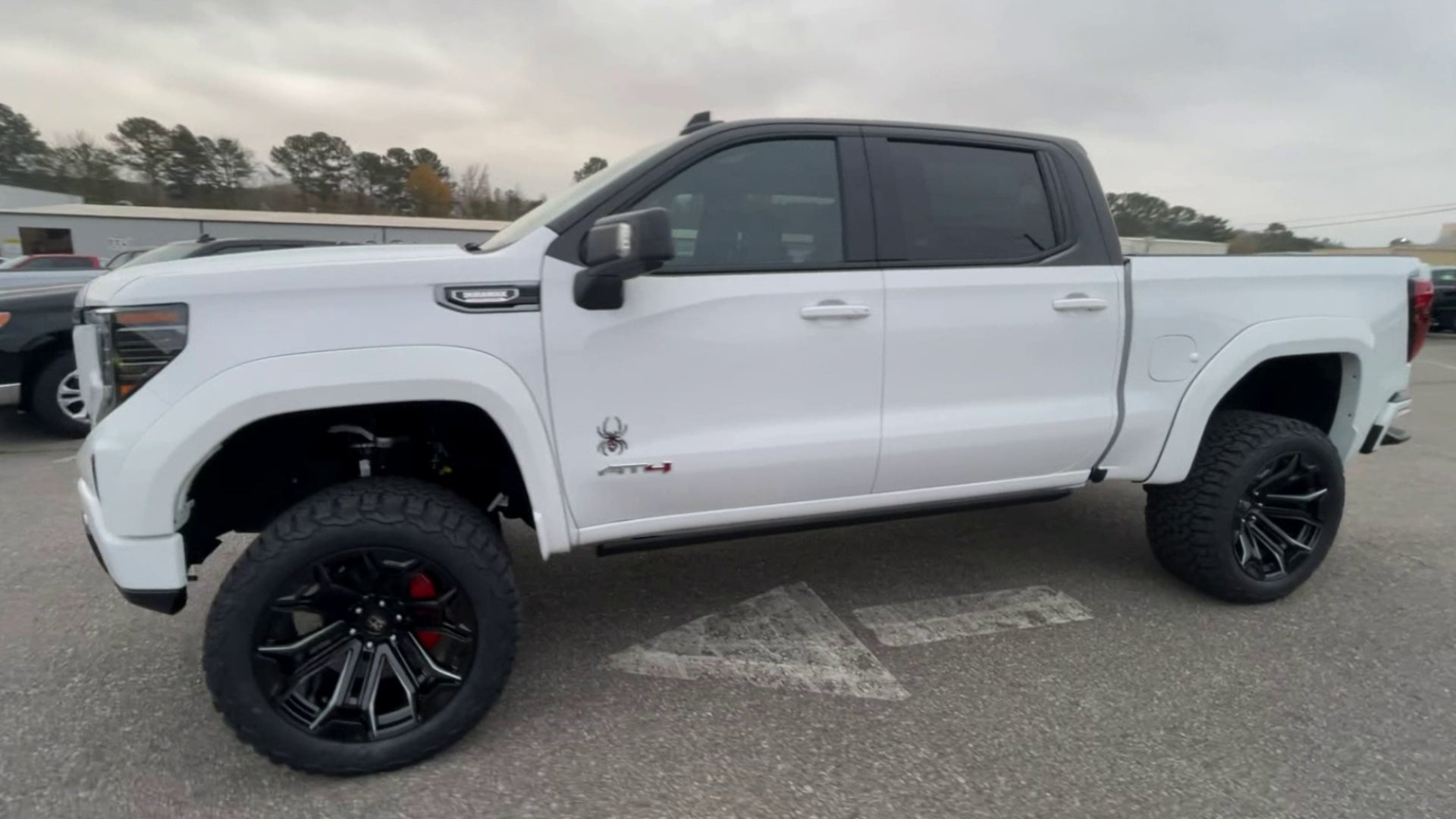 Vehicle Image 4