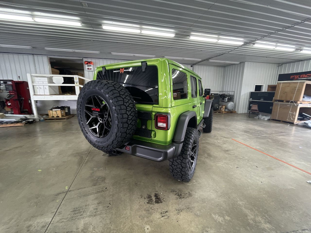 Vehicle Image 8