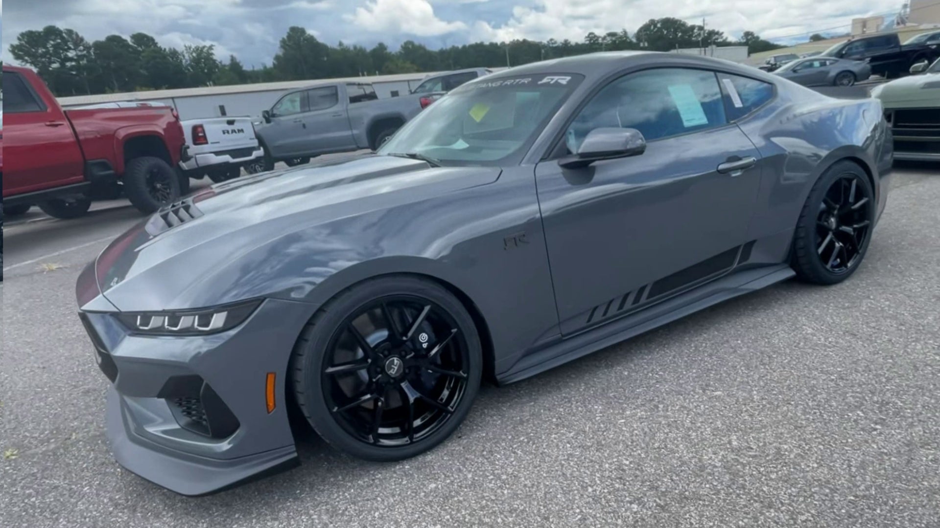 Vehicle Image 4