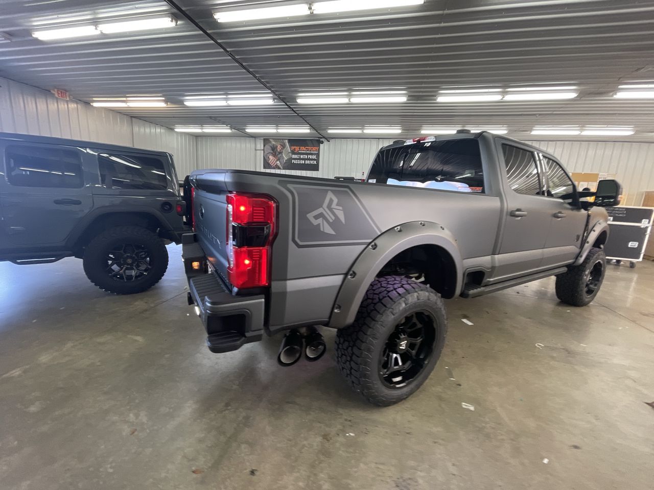Vehicle Image 8