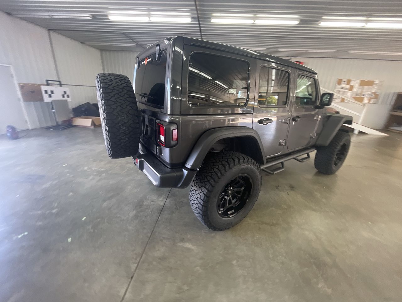 Vehicle Image 7