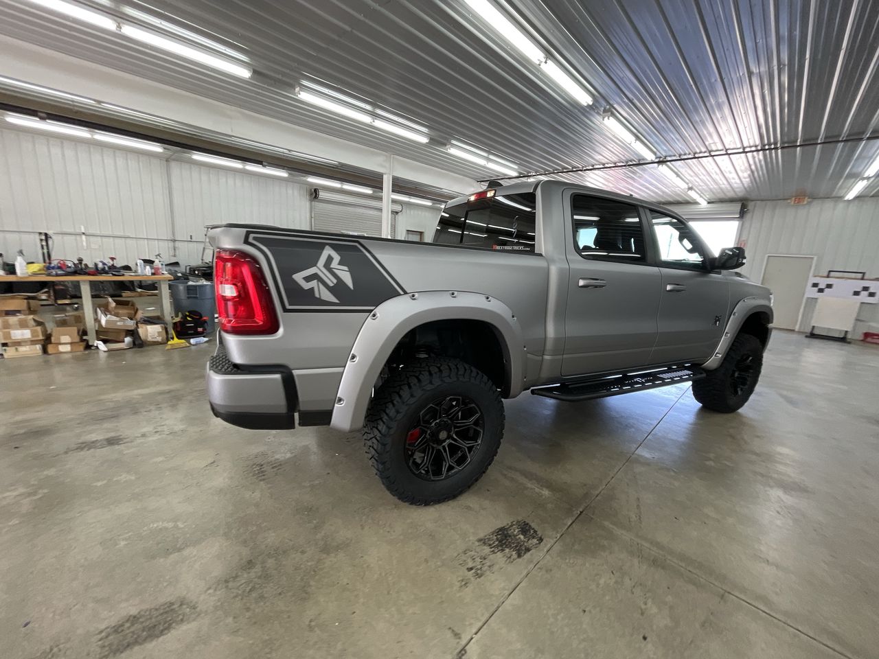 Vehicle Image 8