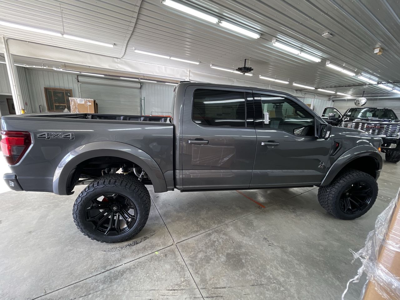 Vehicle Image 8