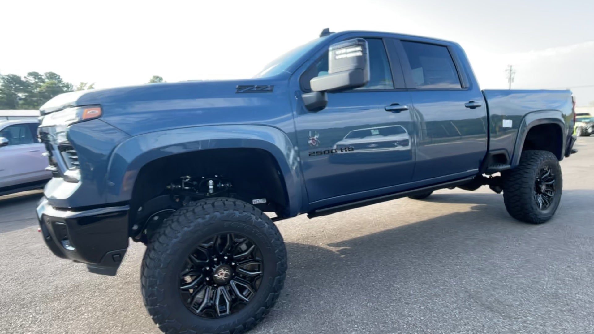 Vehicle Image 4