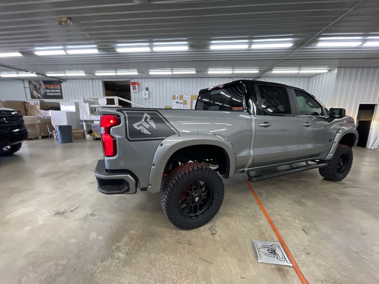 Vehicle Image 8