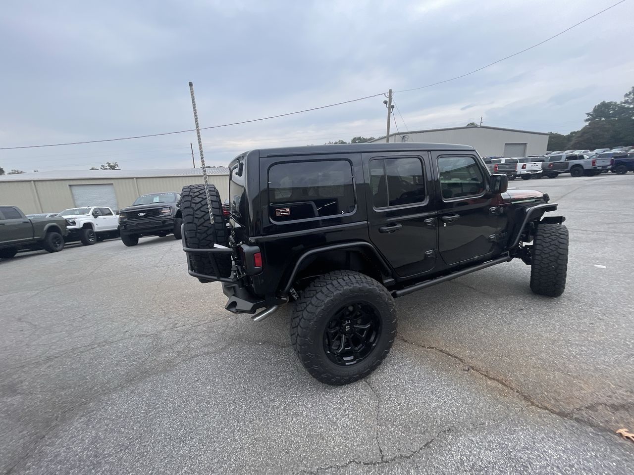 Vehicle Image 8