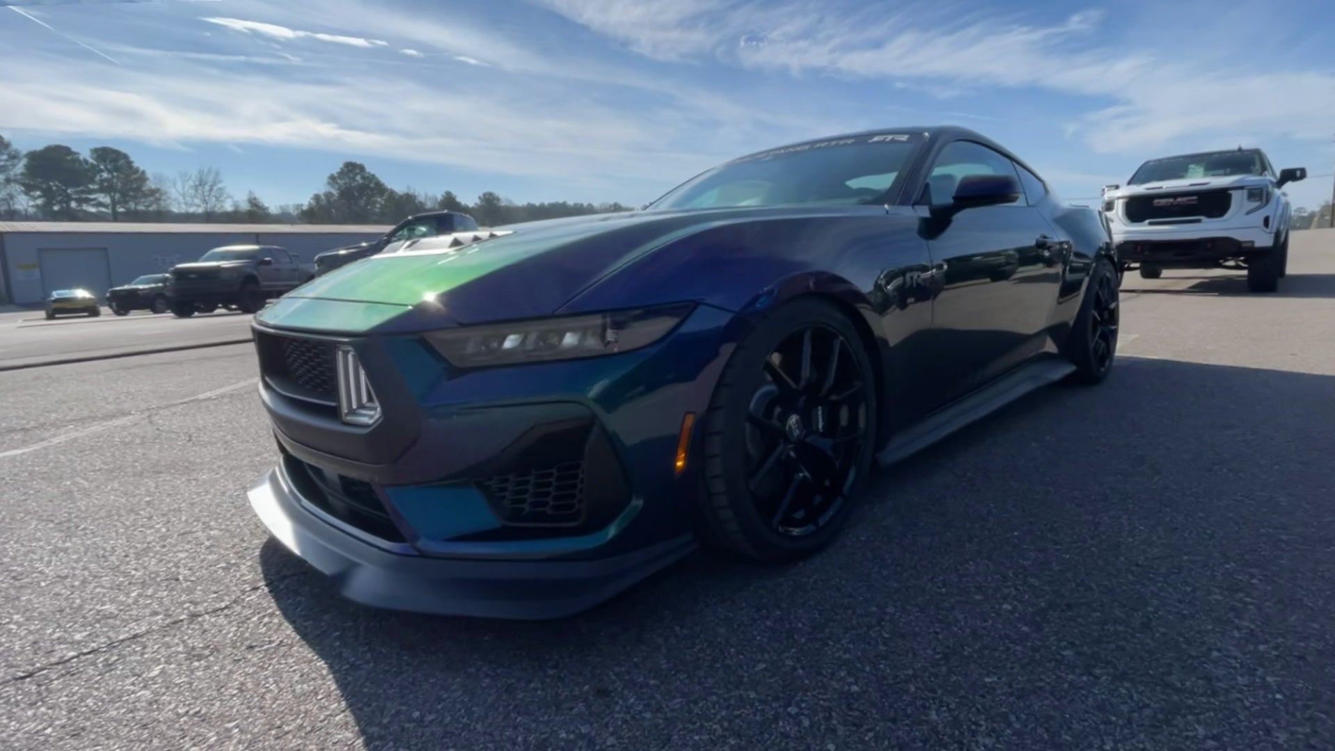 Vehicle Image 4