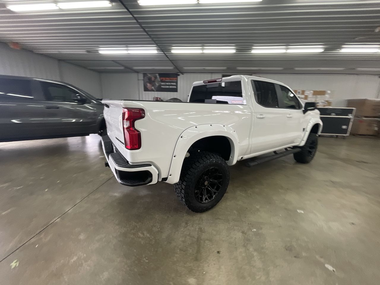 Vehicle Image 8