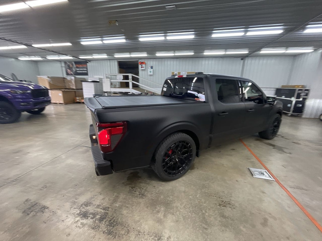 Vehicle Image 8