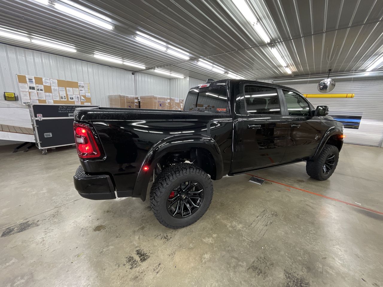 Vehicle Image 8