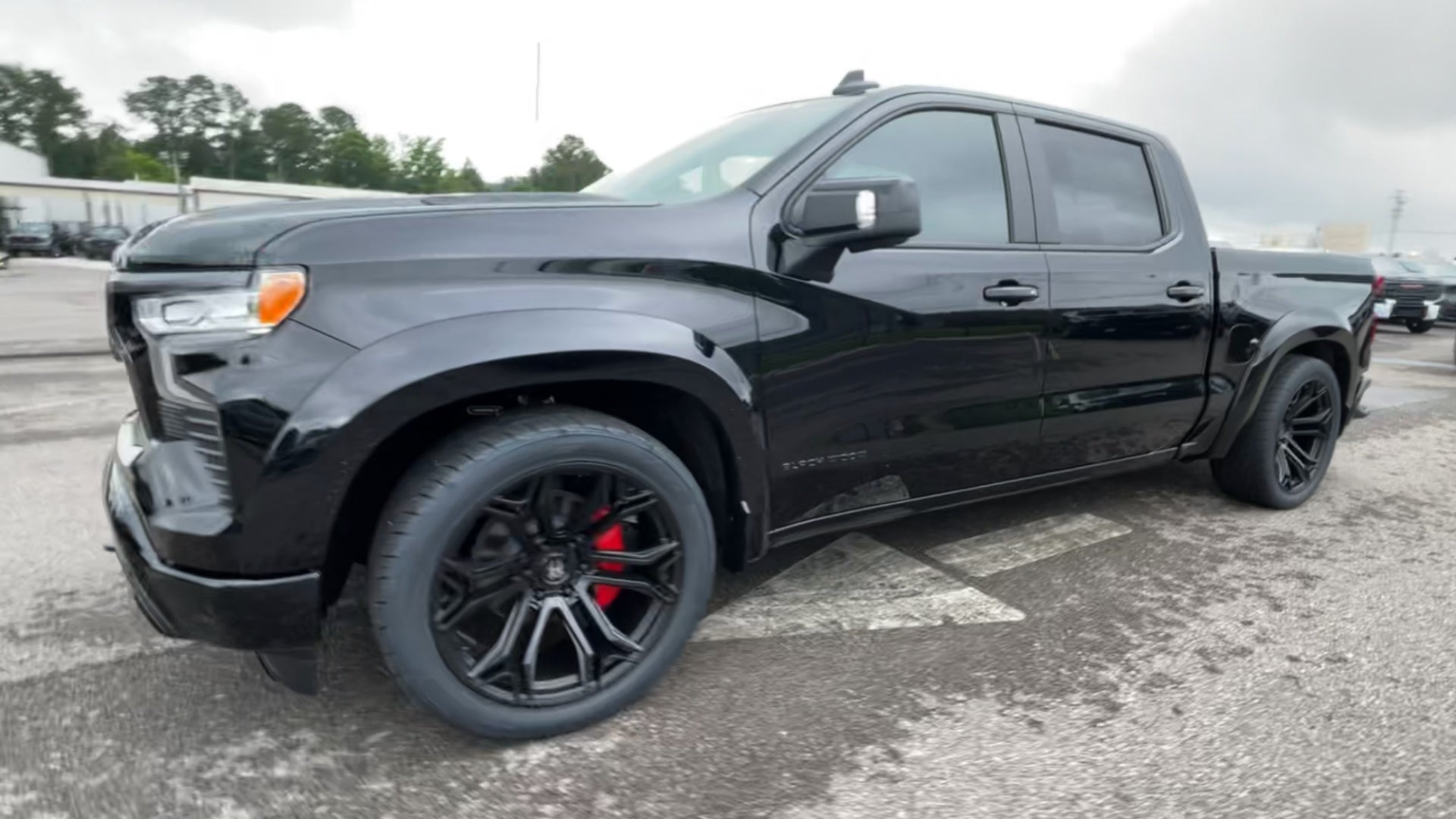Vehicle Image 4