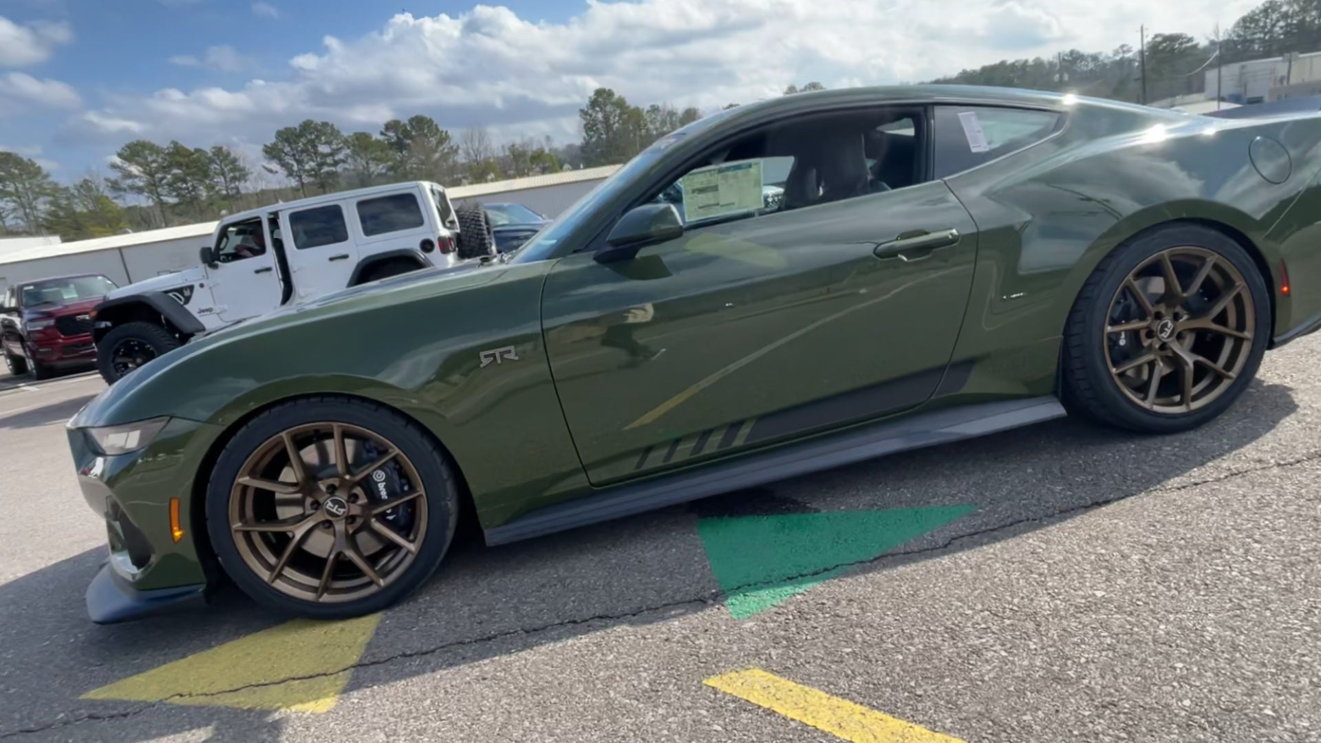 Vehicle Image 4