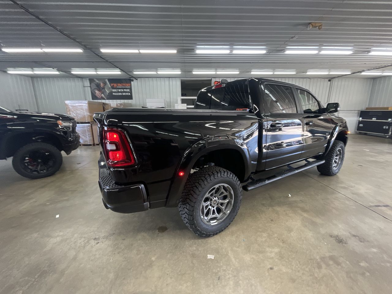 Vehicle Image 8