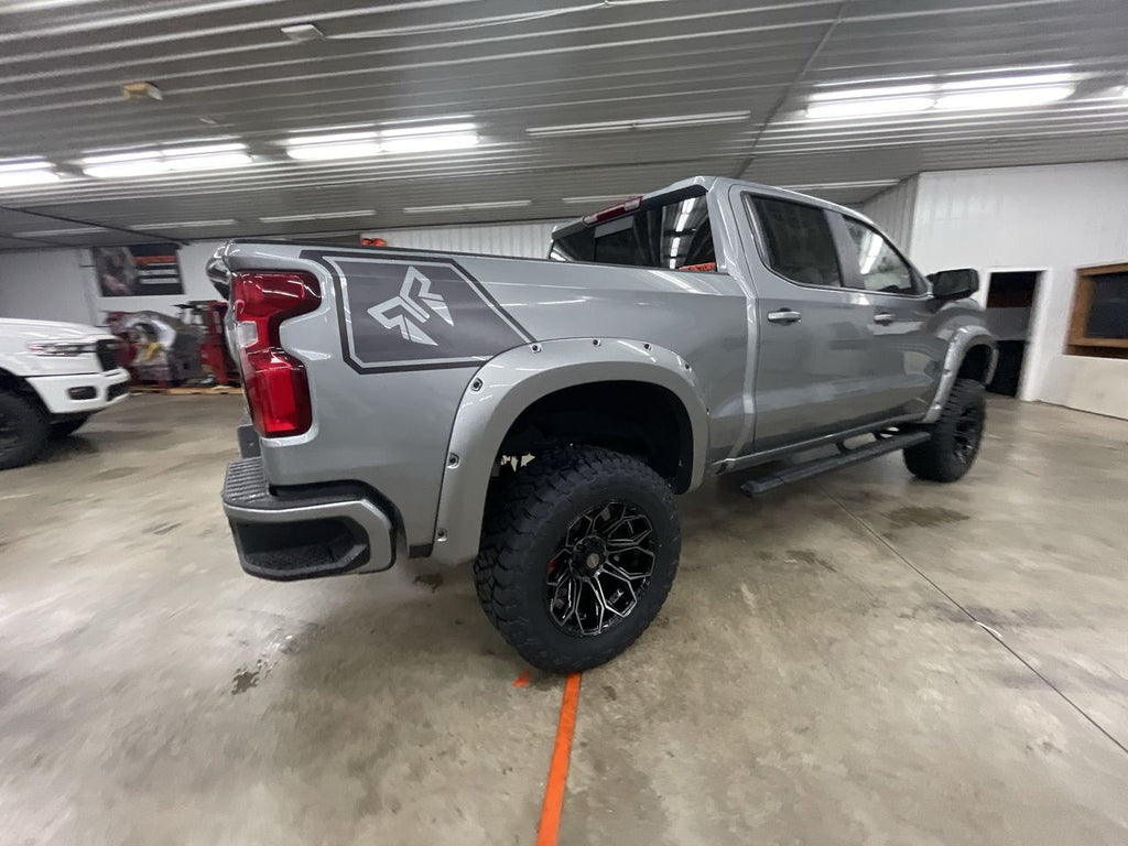 Vehicle Image 8