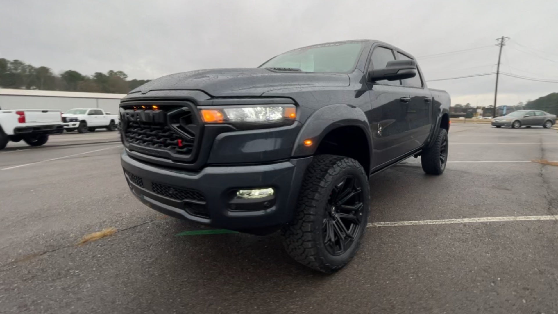 Vehicle Image 4