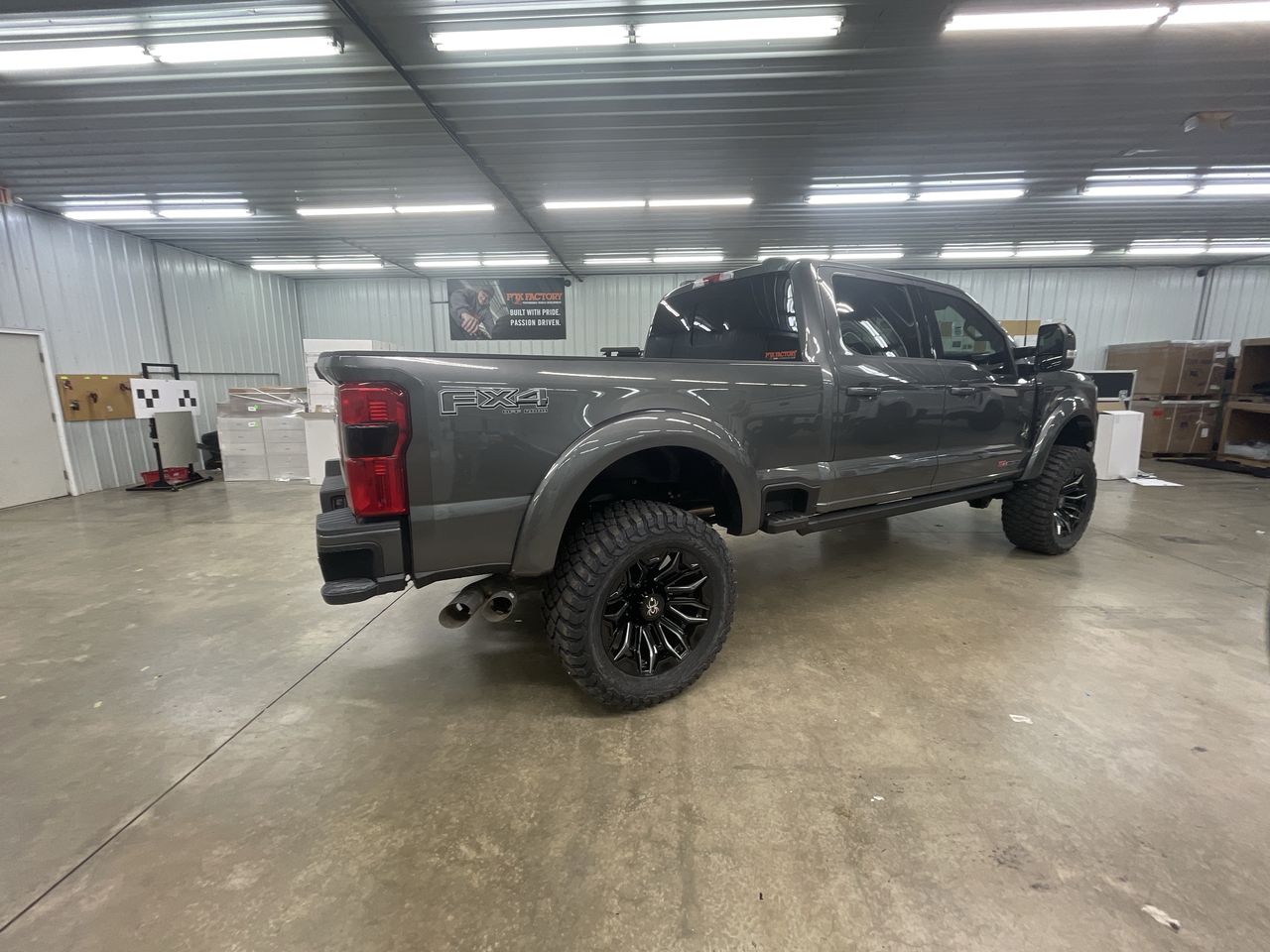 Vehicle Image 8