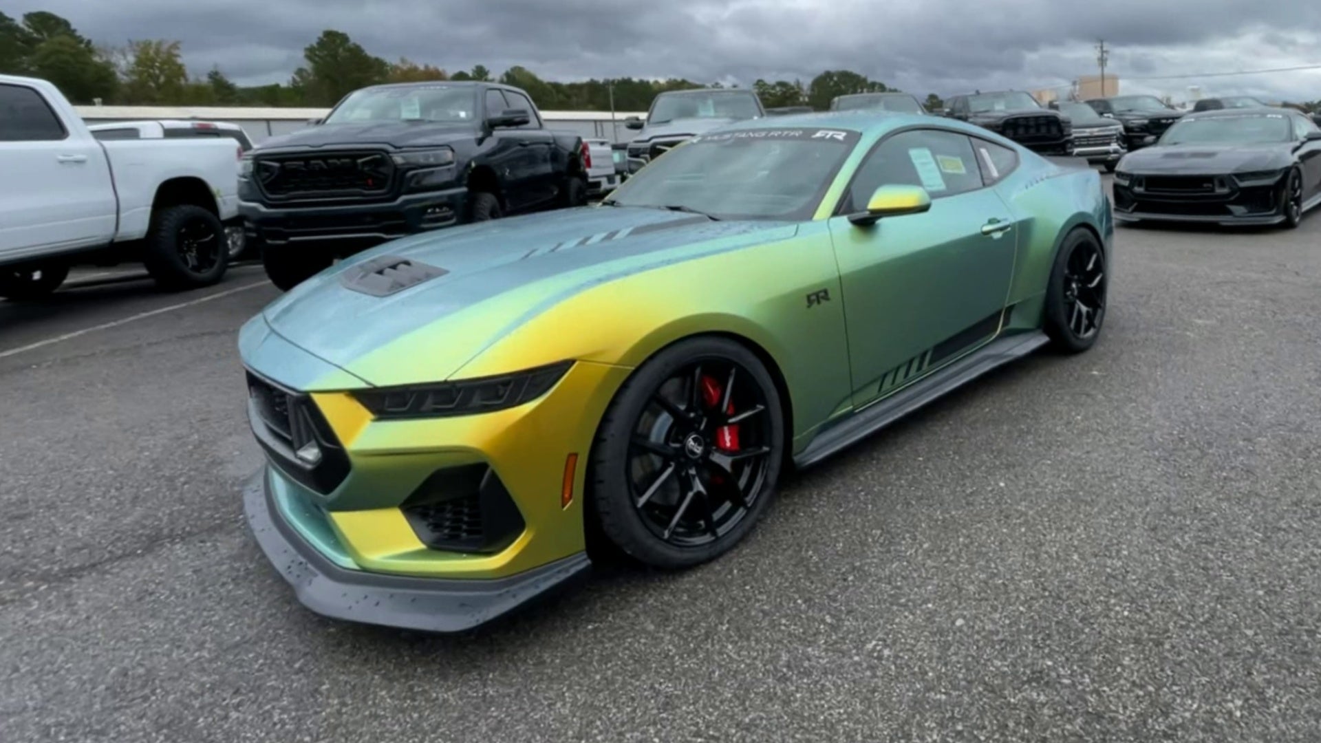 Vehicle Image 4