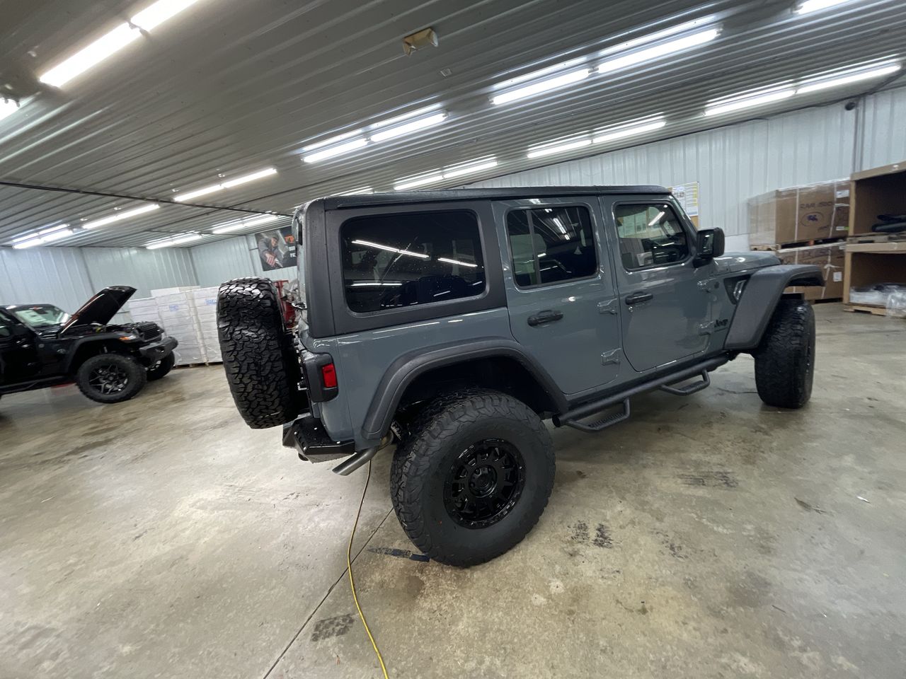 Vehicle Image 8