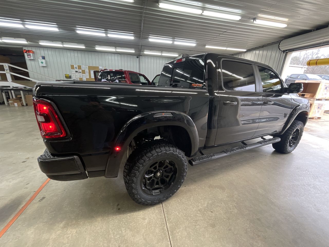 Vehicle Image 8