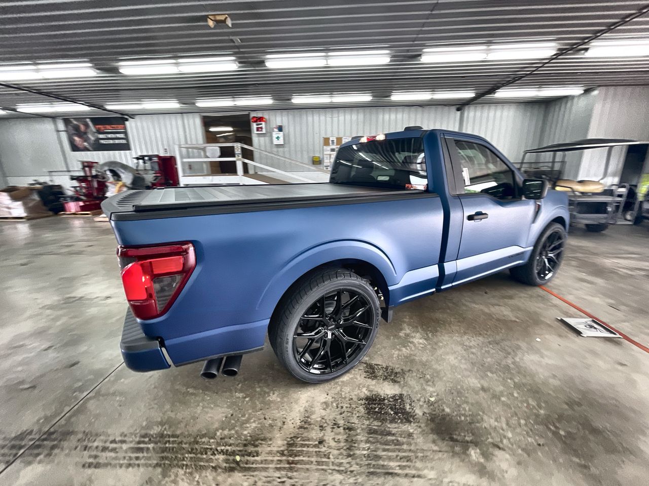Vehicle Image 8