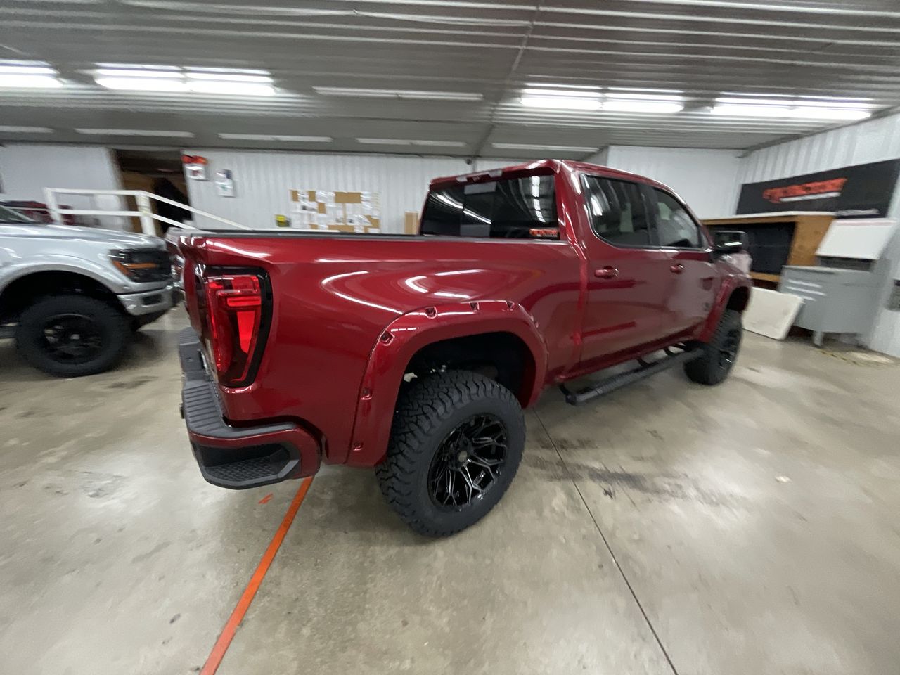 Vehicle Image 8