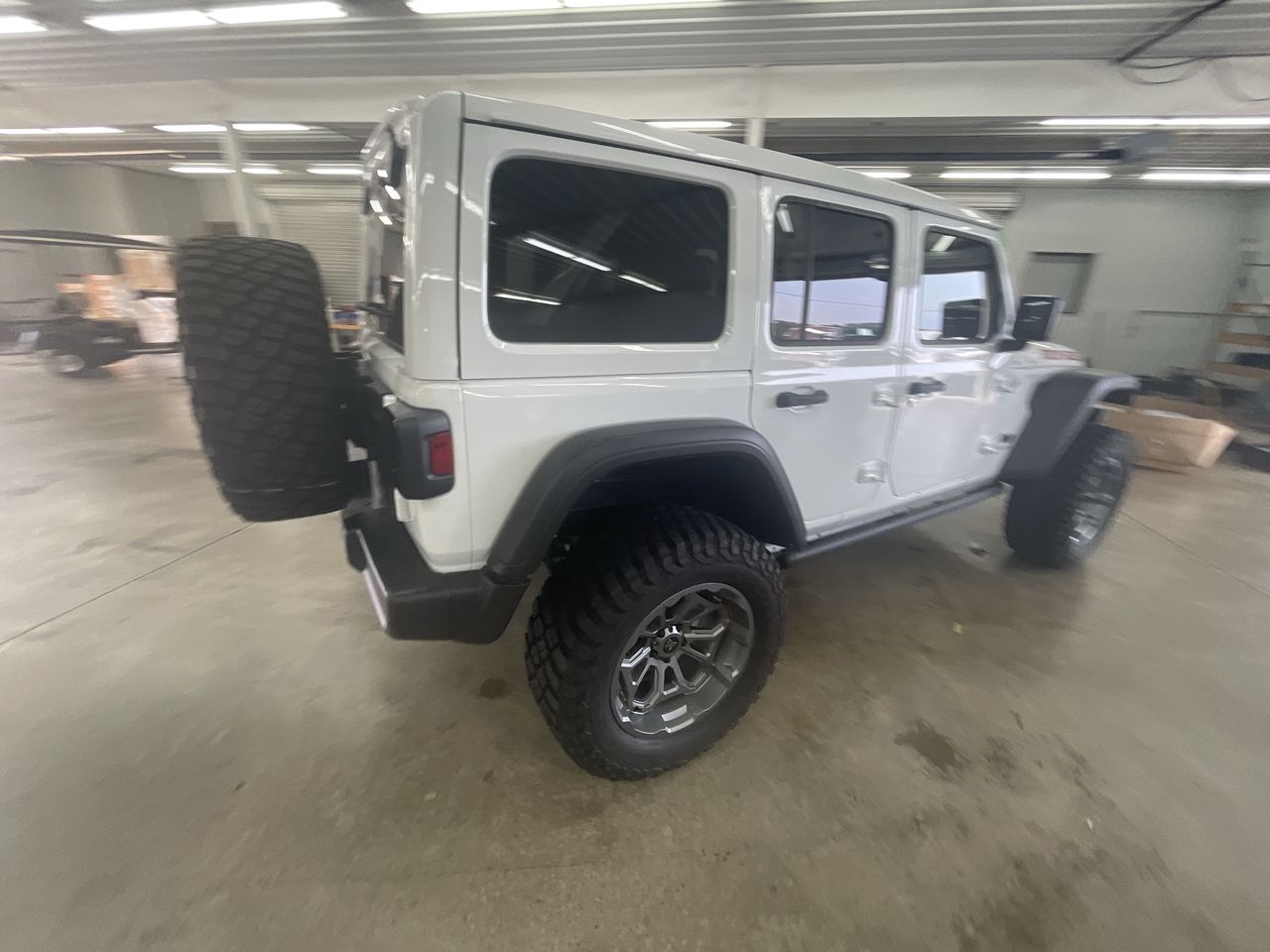 Vehicle Image 7