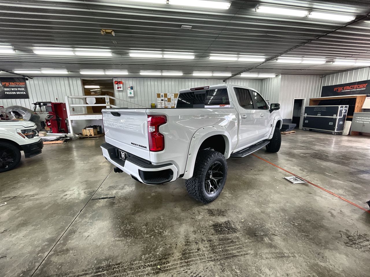 Vehicle Image 8