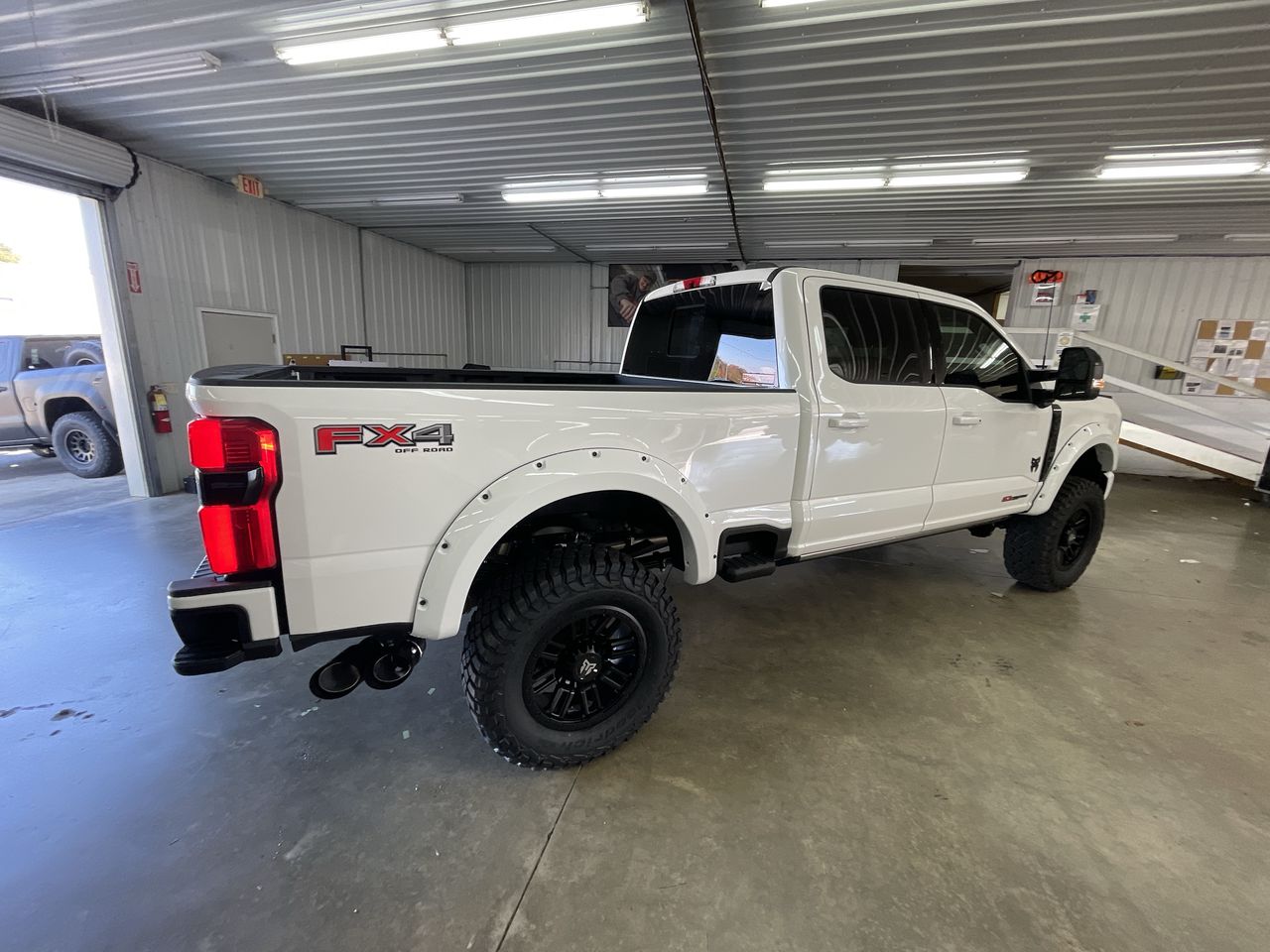 Vehicle Image 8