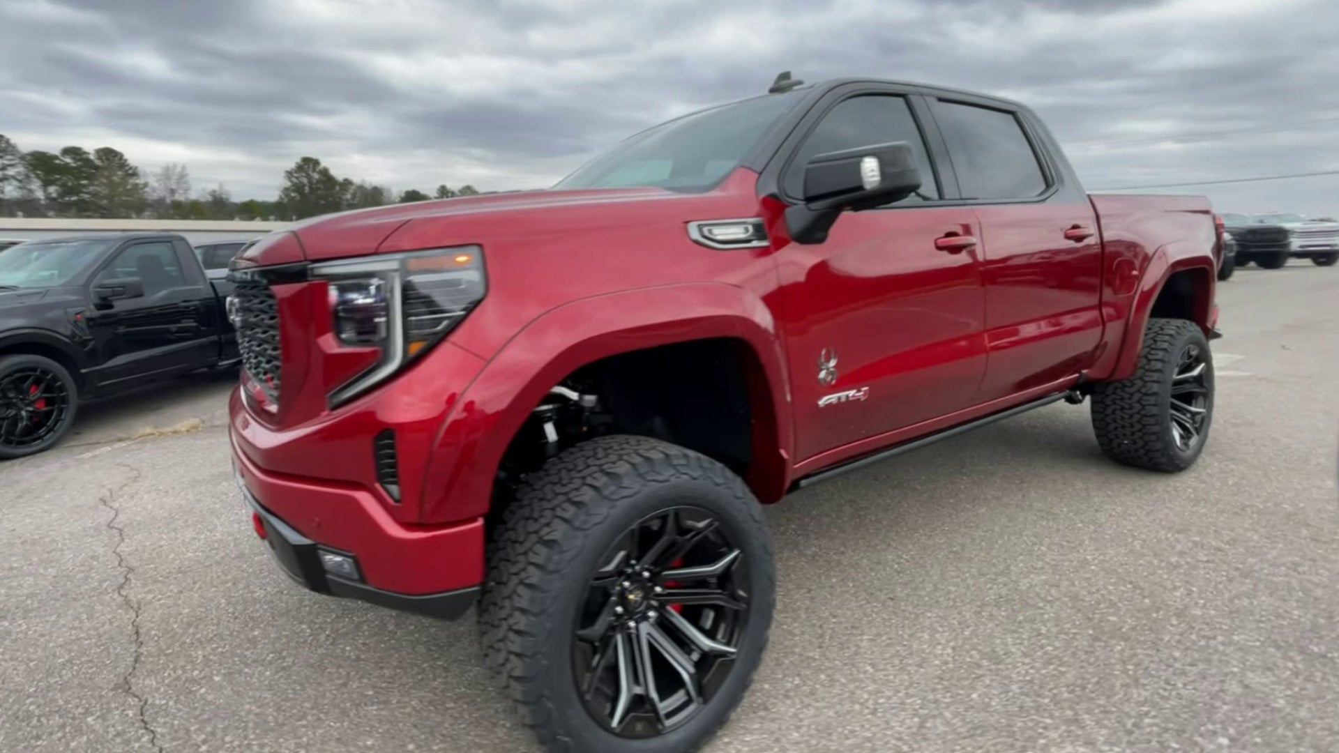 Vehicle Image 4