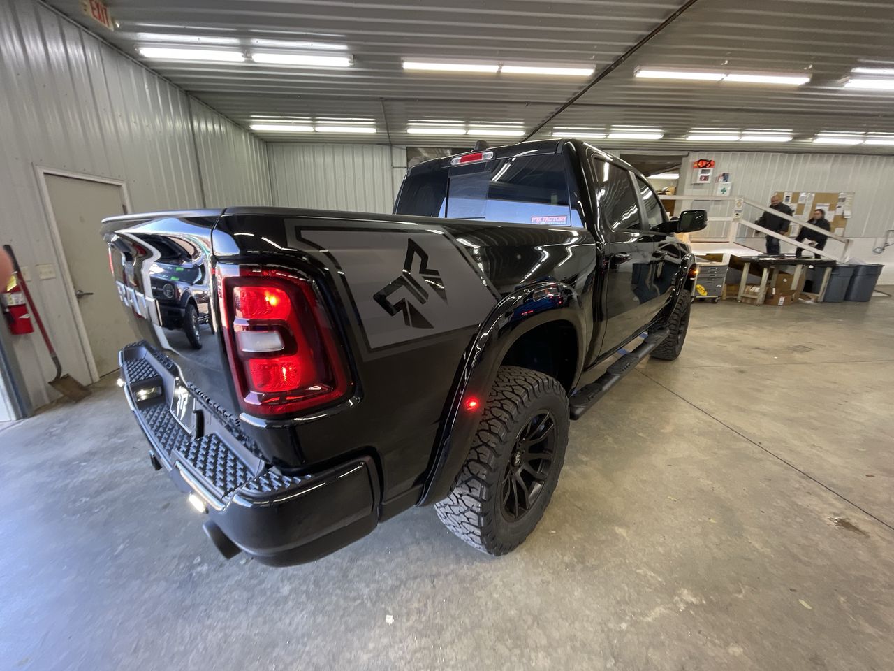 Vehicle Image 8
