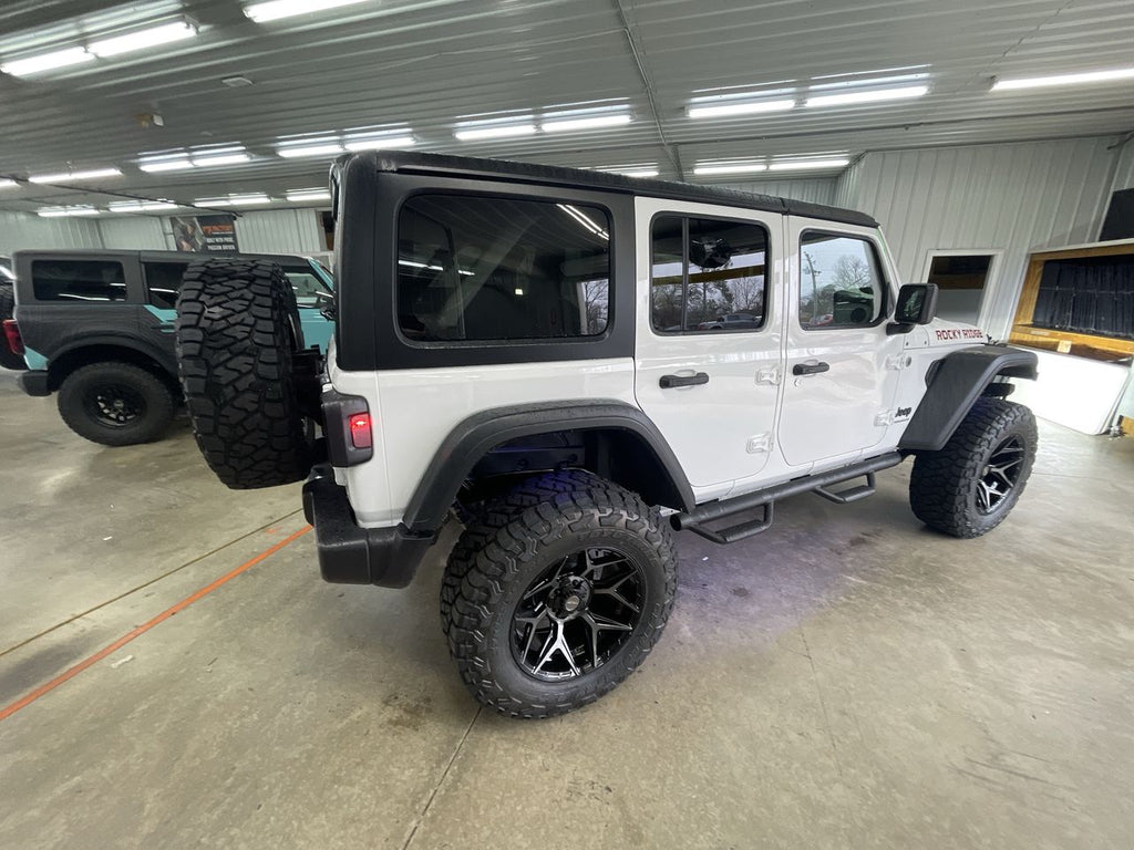 Vehicle Image 8