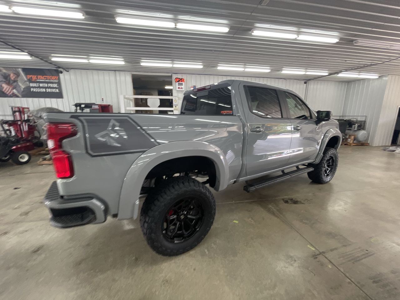 Vehicle Image 7