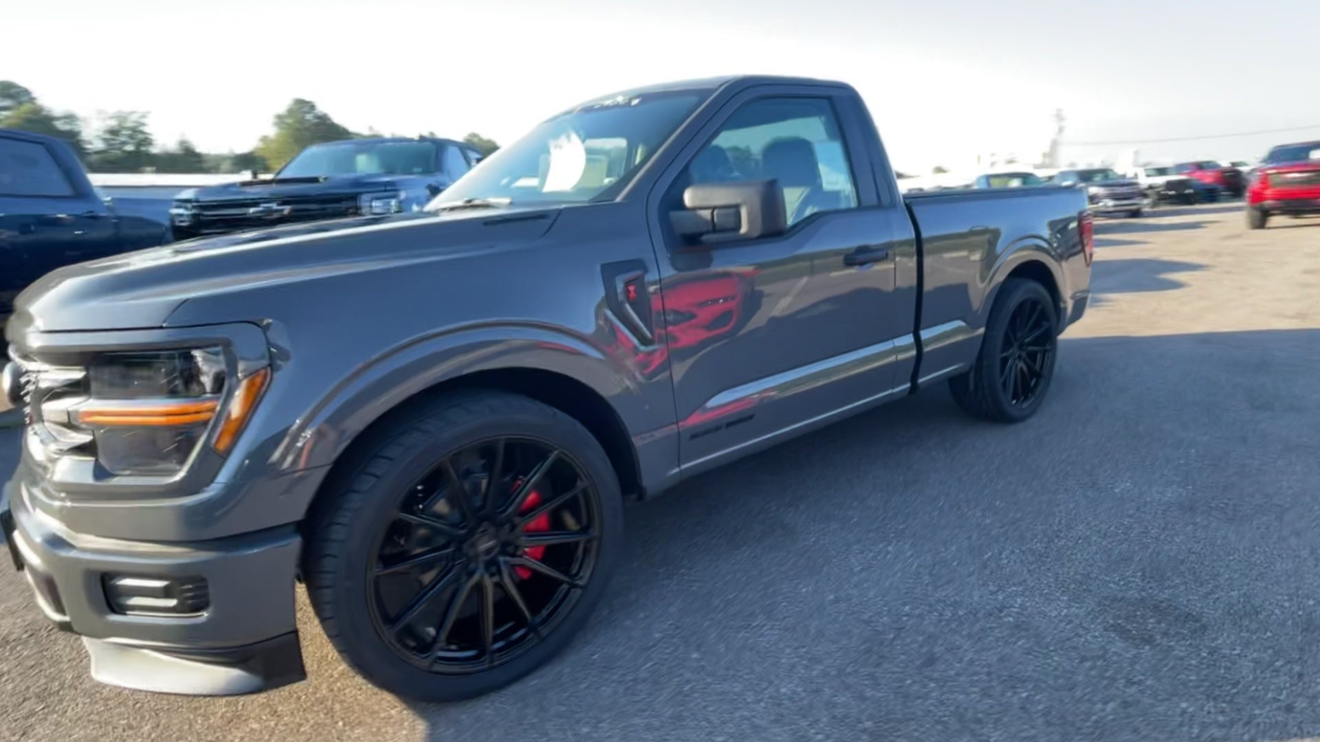Vehicle Image 4