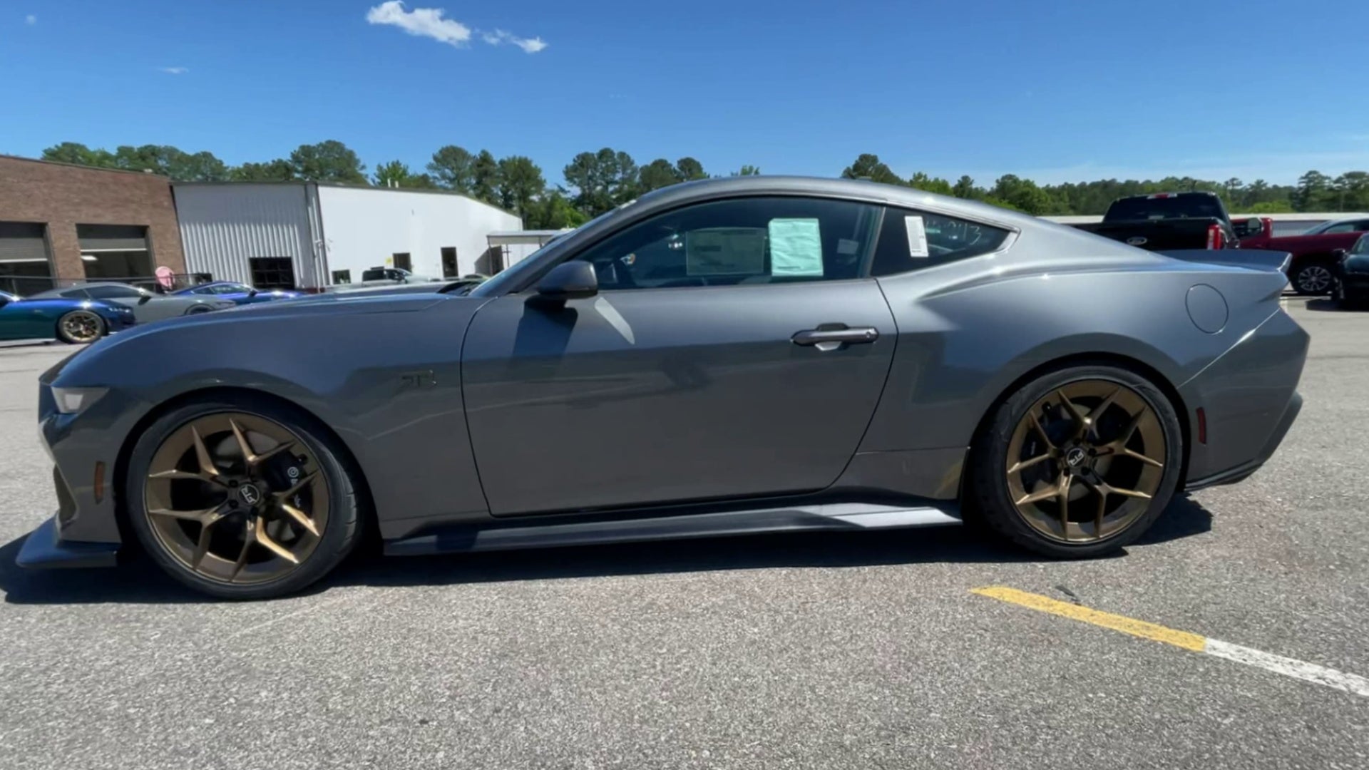 Vehicle Image 4