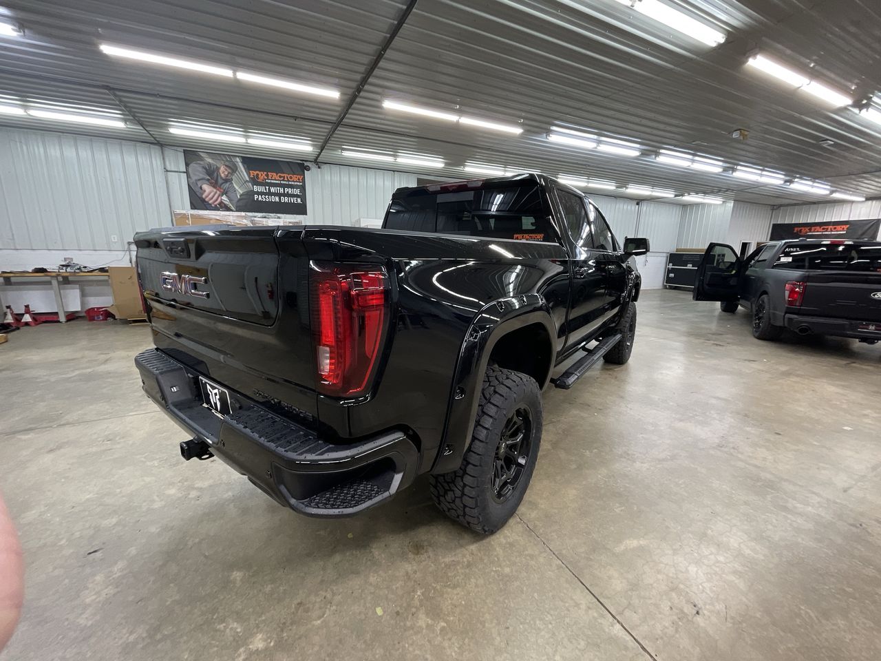 Vehicle Image 8