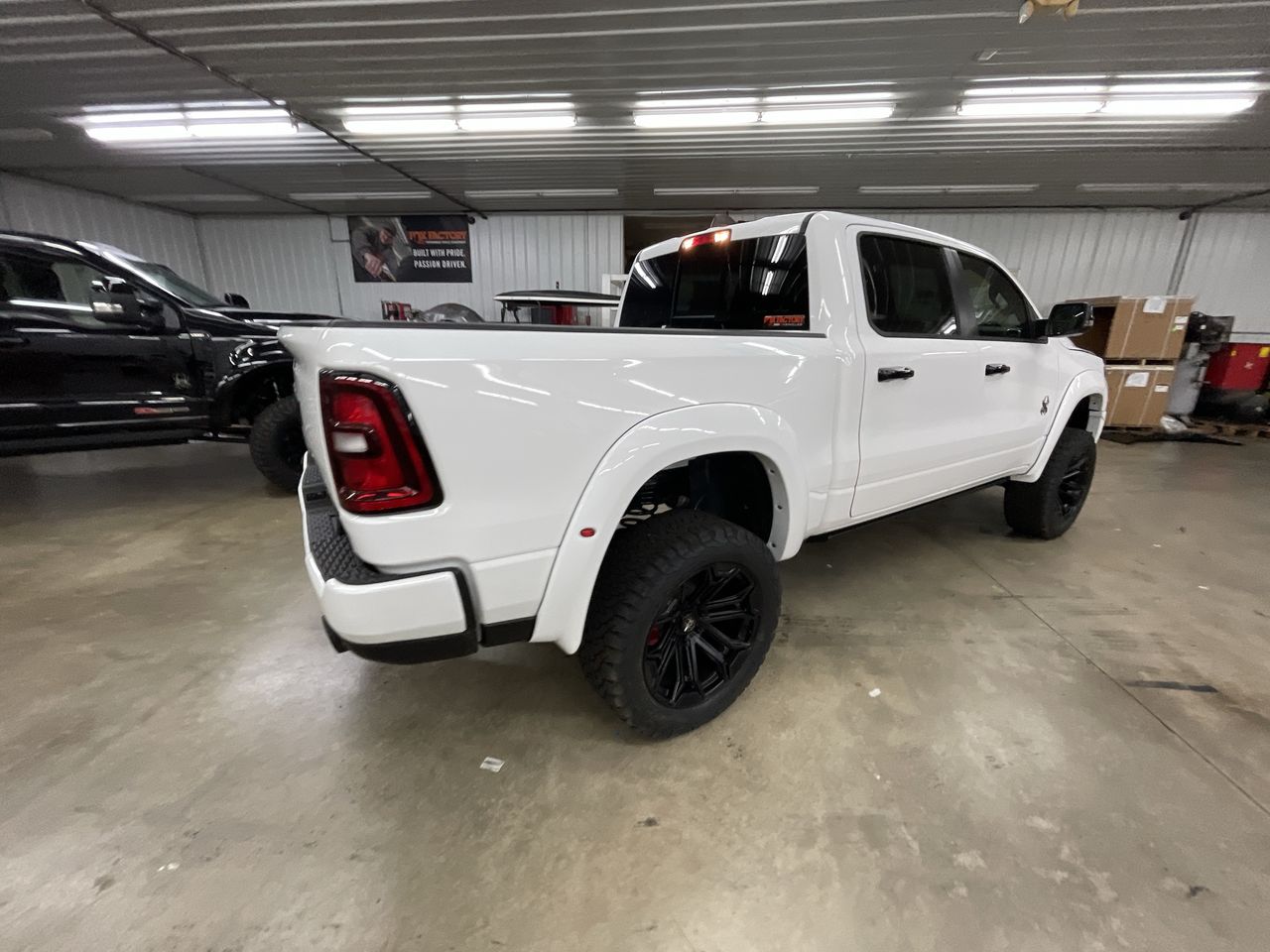 Vehicle Image 8