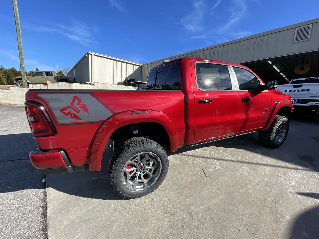 Vehicle Image 8