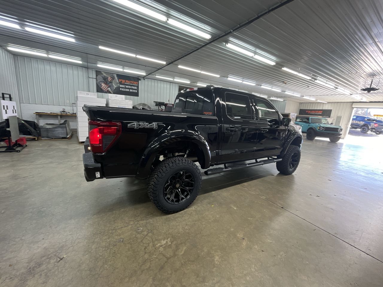 Vehicle Image 8