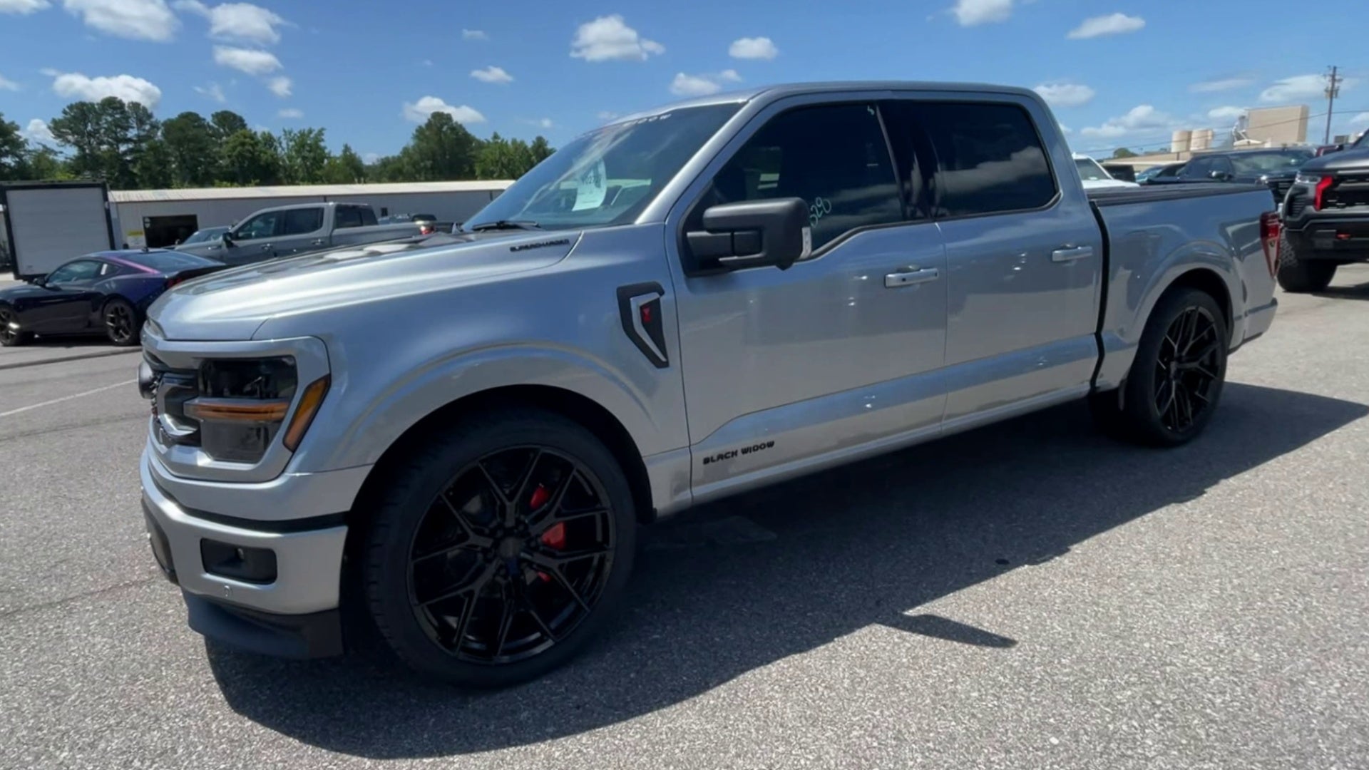 Vehicle Image 4