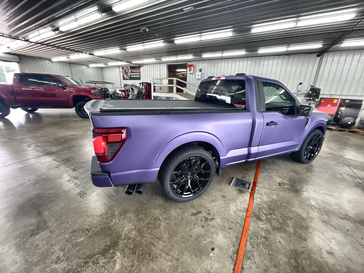 Vehicle Image 8