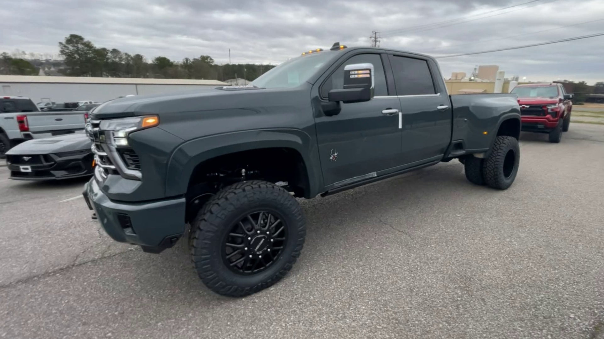 Vehicle Image 4