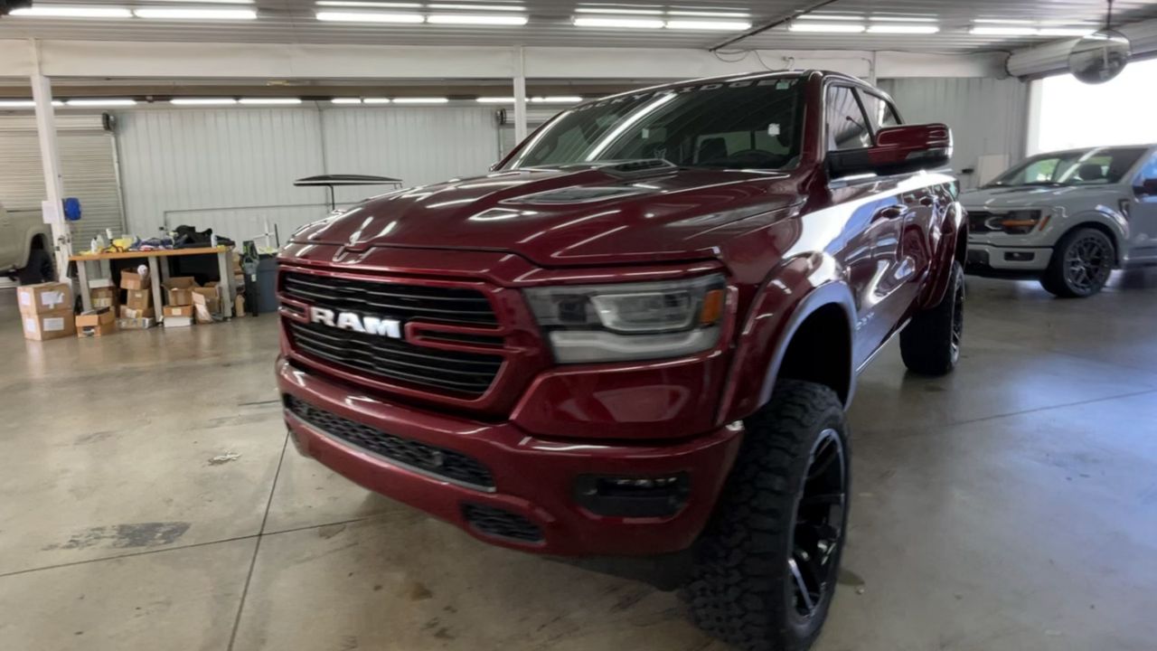Vehicle Image 4