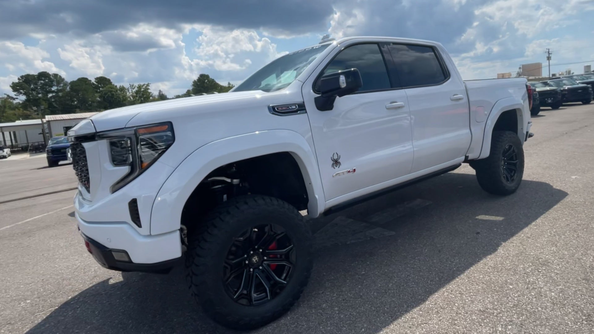Vehicle Image 4
