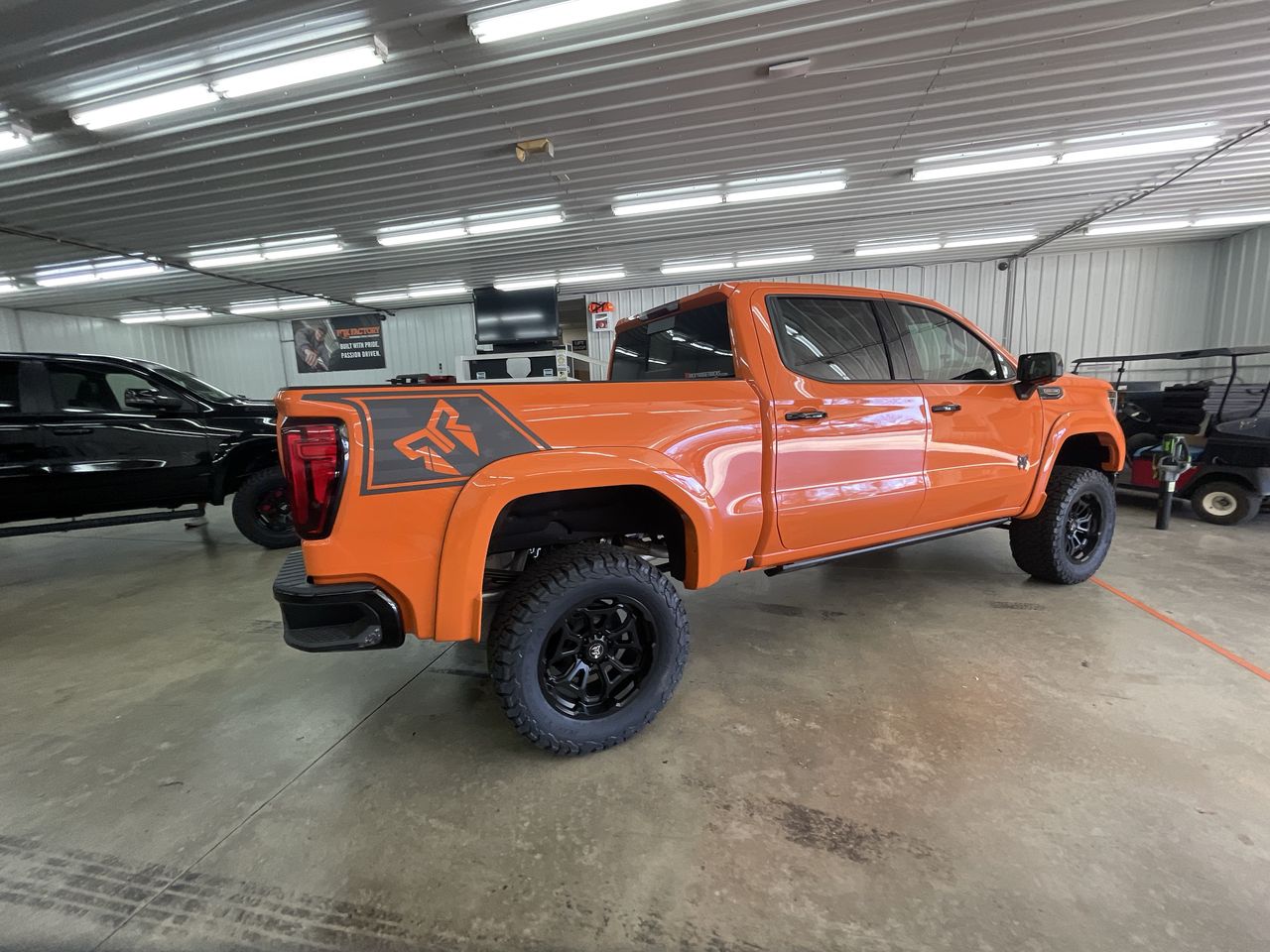 Vehicle Image 8