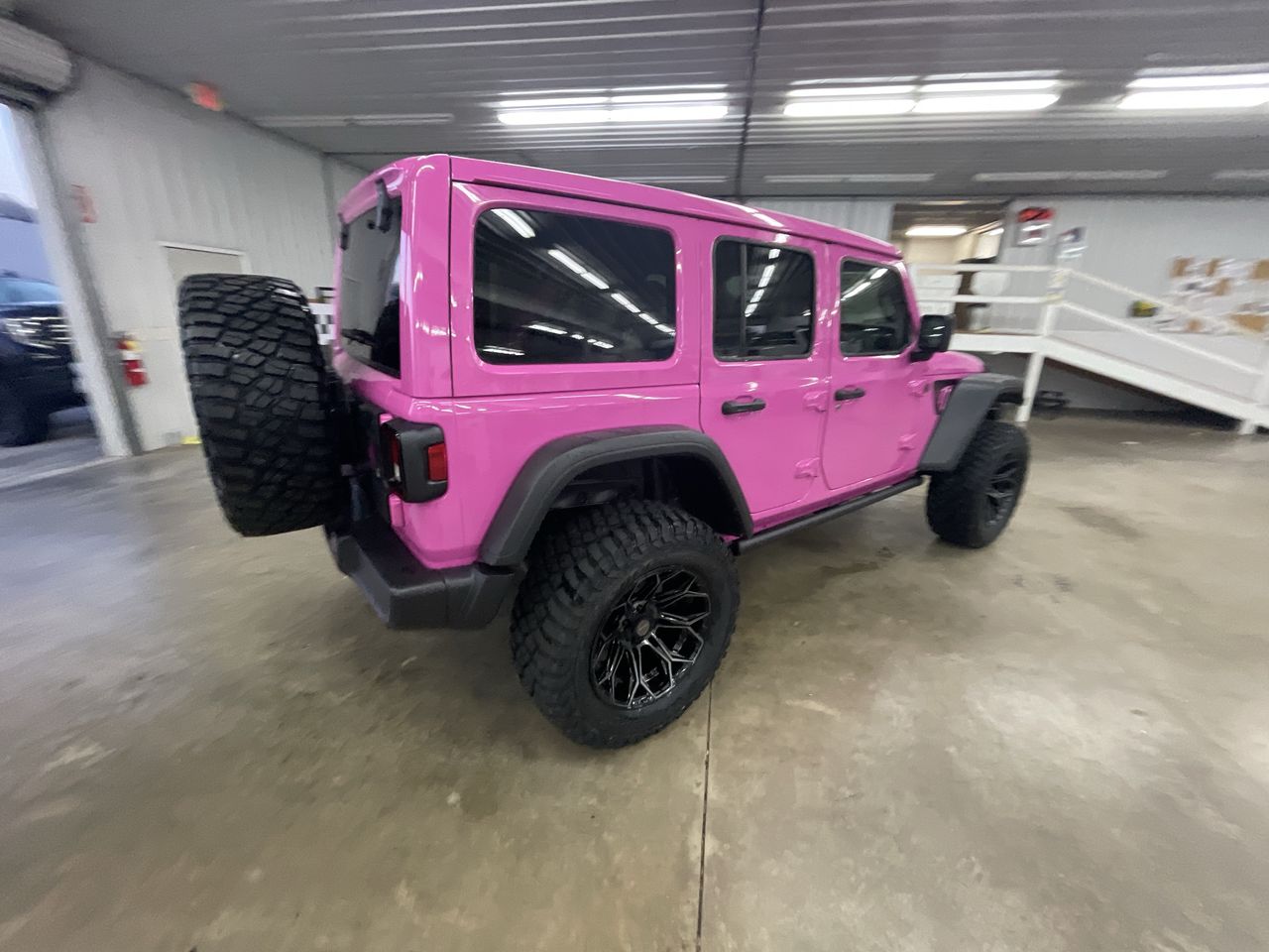 Vehicle Image 7