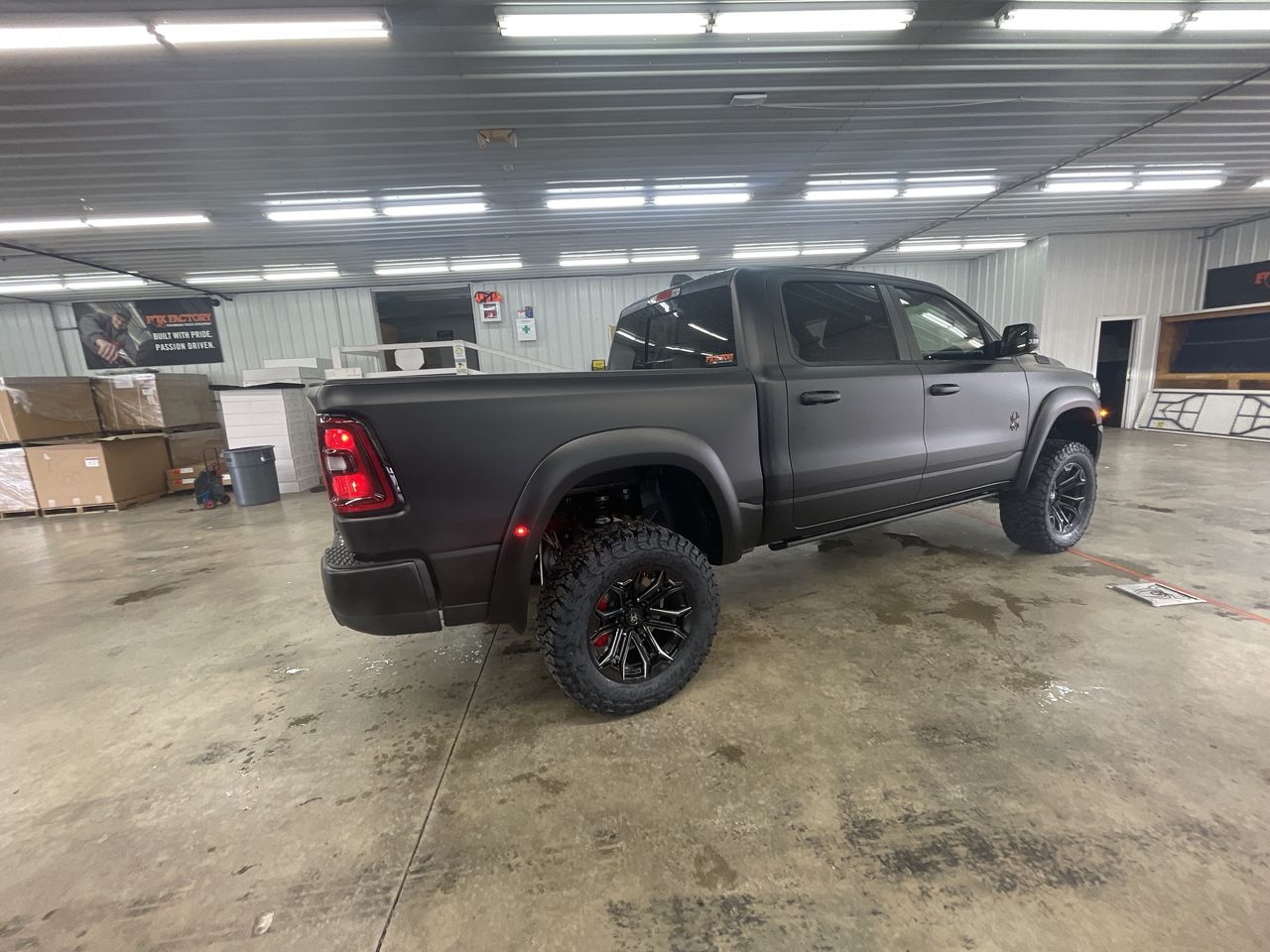 Vehicle Image 8