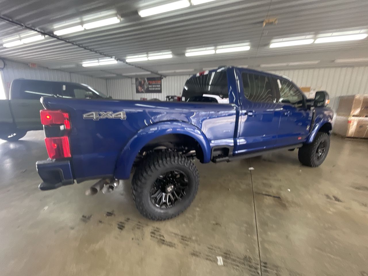 Vehicle Image 8