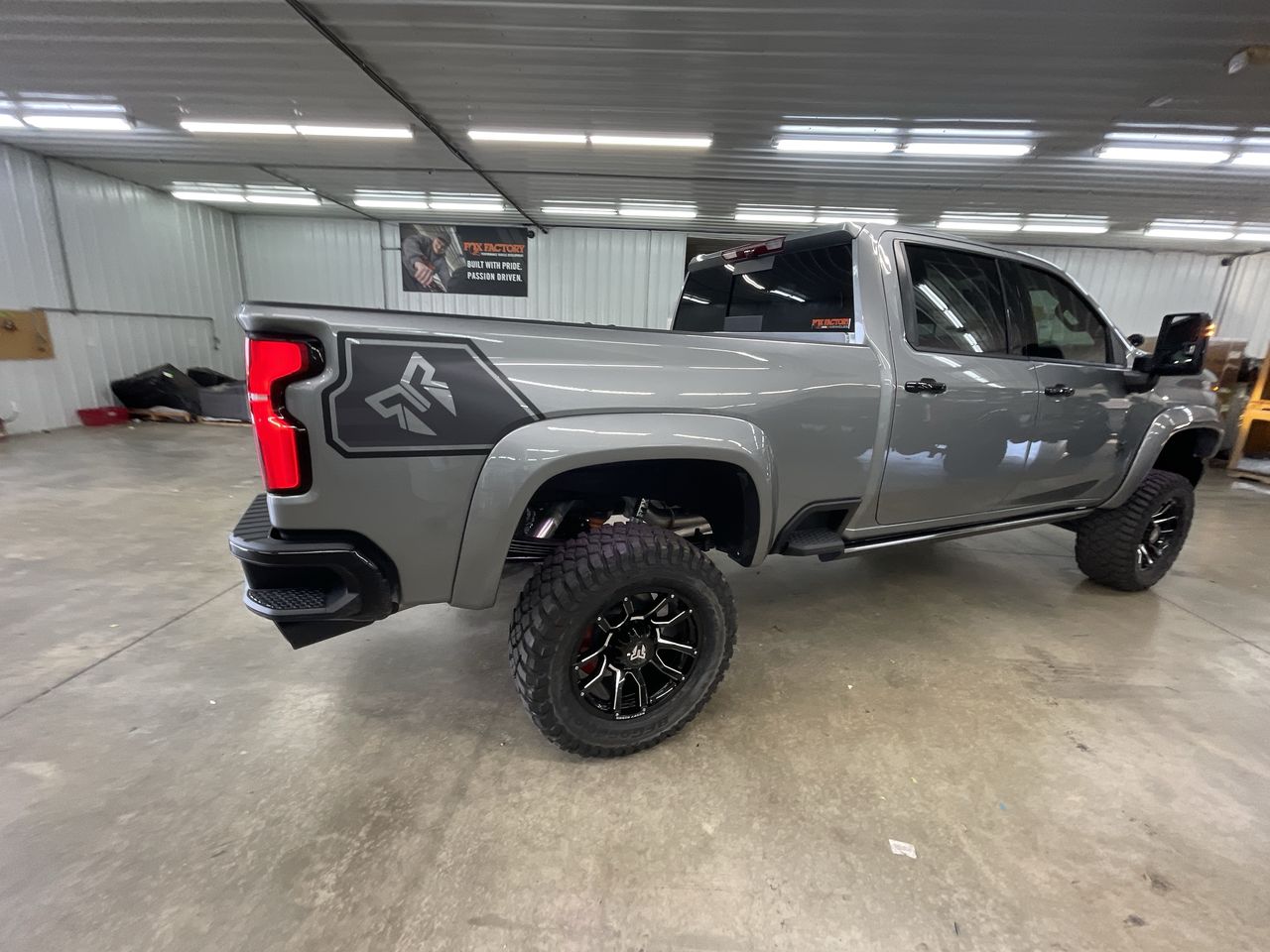 Vehicle Image 8